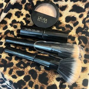 LAURA GELLER BAKED N BALANCE FOUNDATION AND 3 BRUSHES